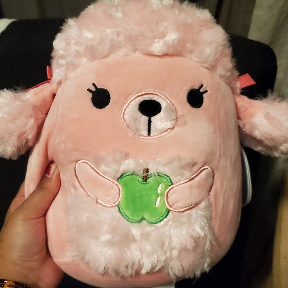 Chloe squishmellow